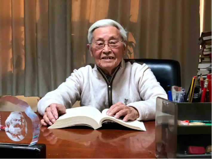 传奇！这9位中国人：斩获各自领域“终身成就奖”，还来自同所名校！