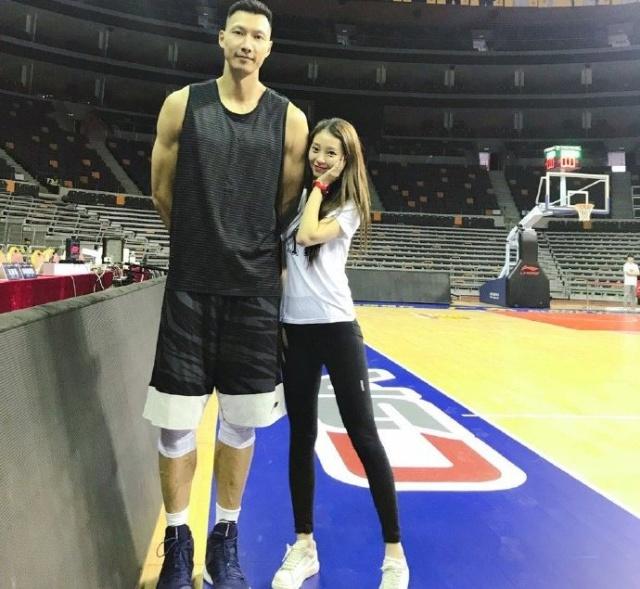 宏远宝贝成CBA合作最长啦啦队，转型舞蹈培训和变美工程