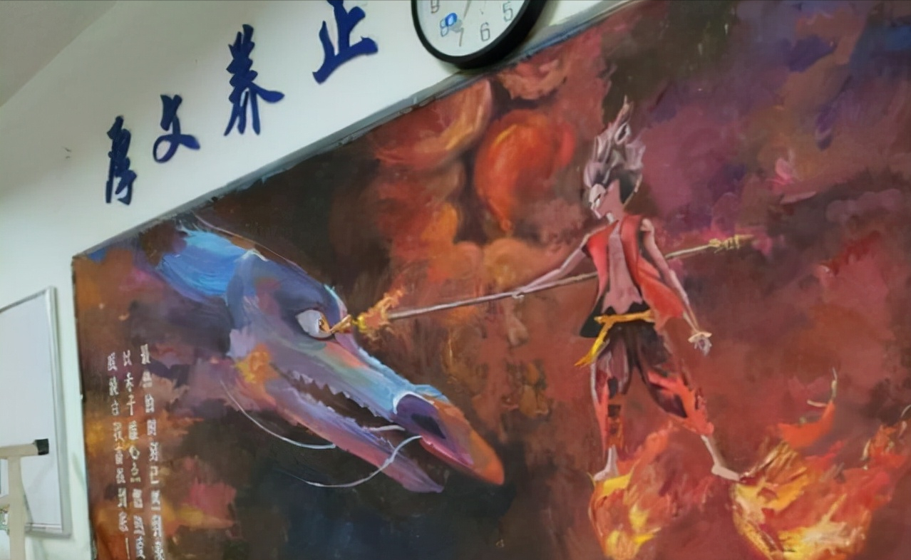 初中生“创意黑板报”走红，隔壁班羡慕不已，美术老师自愧不如