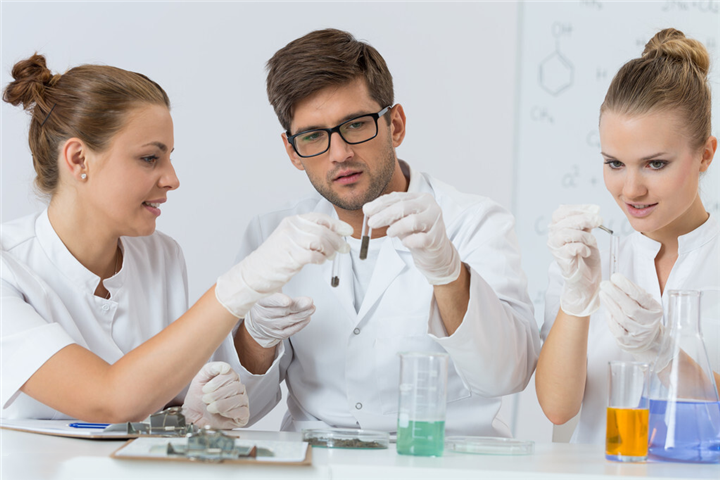 大学食堂wifi密码火了，只有学霸才能蹭到，学渣不配拥有