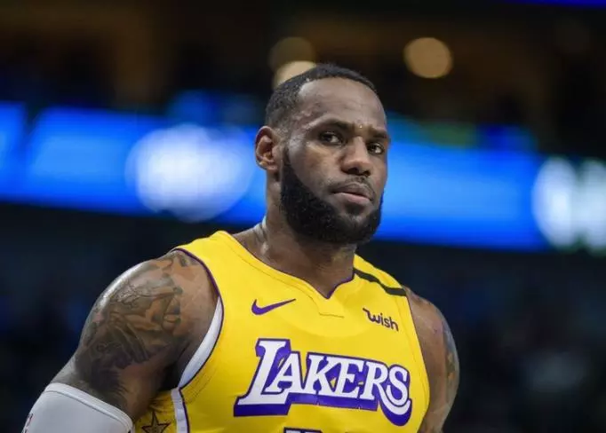 黎明为什么叫nba（不老詹皇的暗黑统治）