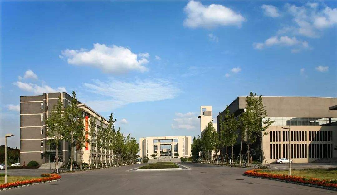 4所公安部直属警校，中等生就能上，毕业包分配，待遇堪比公务员