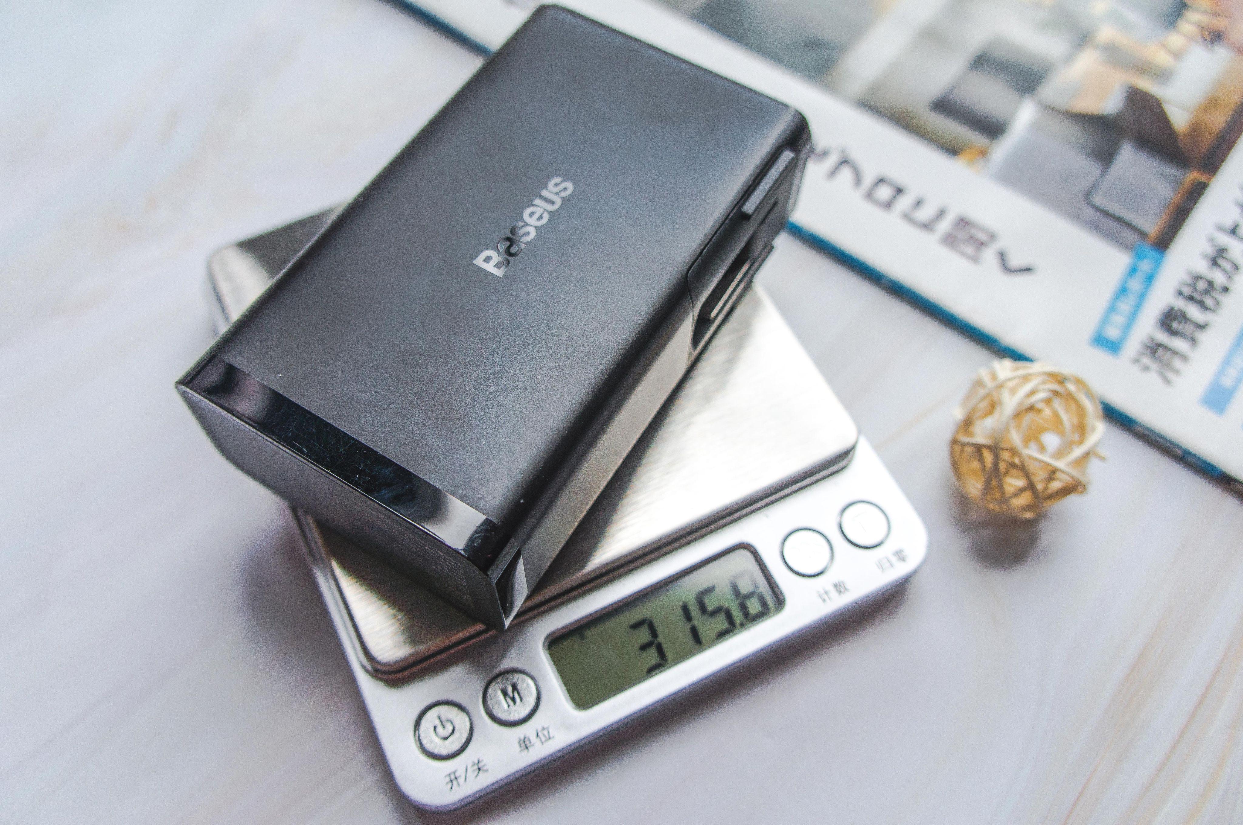 不仅仅是氮化镓充电器+移动电源！倍思87W能量堆测评