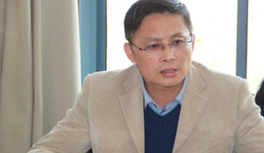 大学辅导员的工资并不高，为何研究生抢着当？福利诱人只是一方面