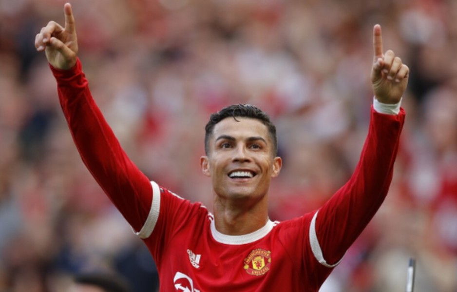 梅开二度收获胜利的三分(c罗回归首秀进球,一场4:1震撼世界,梅开二度