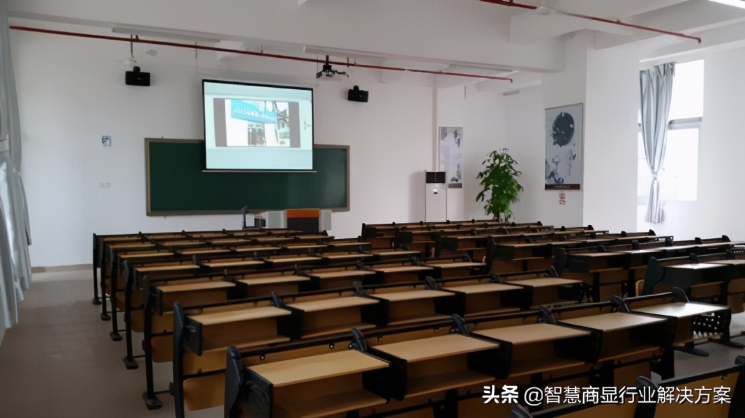 未來(lái)的教育 |“納米黑板”強(qiáng)勢(shì)上線智能校園