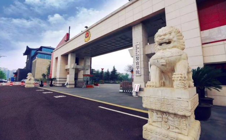 适合中等生报考的军校，录取分数不高，毕业后不用愁就业问题