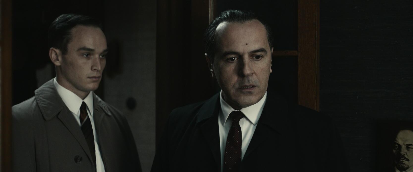 2020卷福谍战片《信使》间谍之间的信任和友情