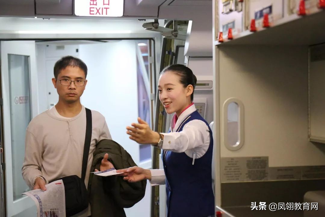 养成一名空姐要花多少钱？会成为“赔本买卖”吗？