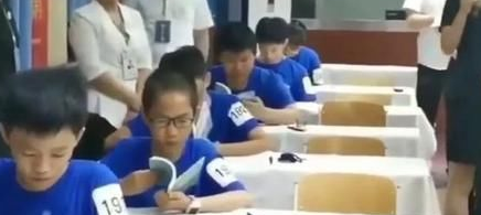 莫泊桑《项链》：是留住面子，还是守住里子？你总该做出选择