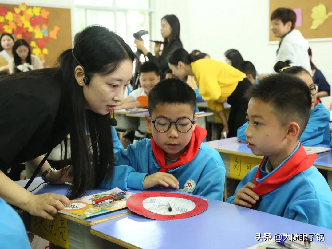 随州市外国语学校：课堂展风采 教研促成长