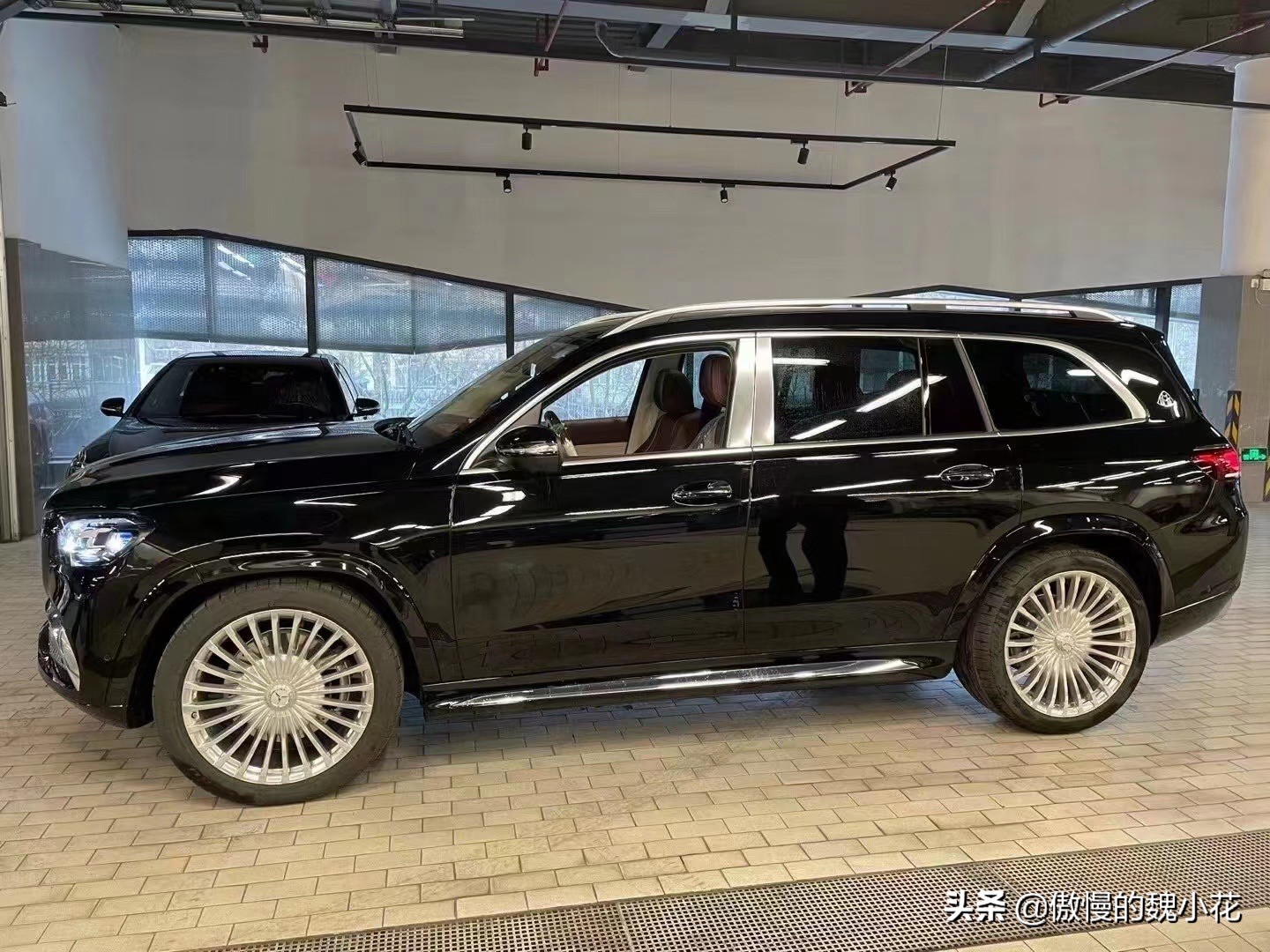 21款“迈巴赫GLS600”到店，气场爆棚，落地价超500万