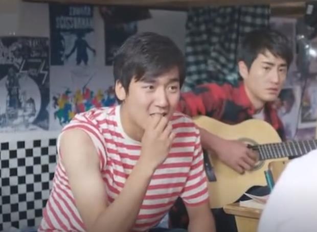 方茴和邝强那一段原文(方茴为什么跟邝强)_软猪手游网