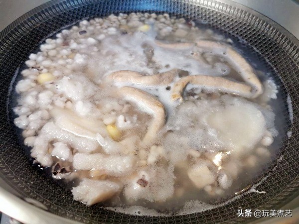 小肠好吃，不好洗，用了妙招，解决烦恼，一菜还能两吃