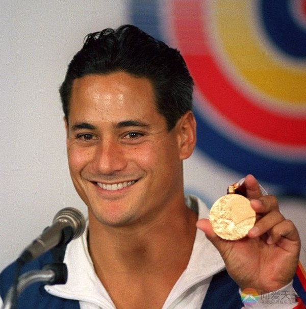奥运会跳水世界纪录(美国跳水之王，夺得四枚奥运金牌，竟是一位艾滋病患者)