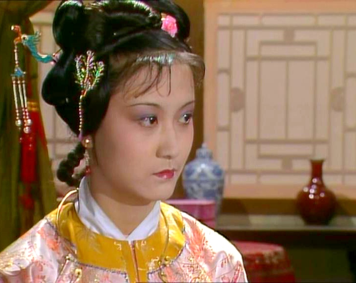 《红楼梦》里贾迎春的人生悲剧是她的性格所致,还是环境所致?