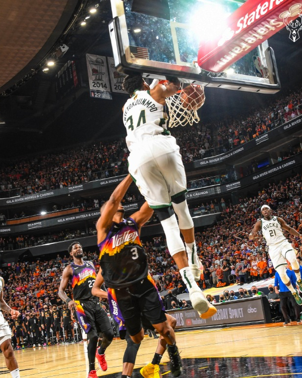 字母哥隔扣詹姆斯合集(平地惊雷定乾坤,字母哥隔扣保罗瞬间,谁注意到