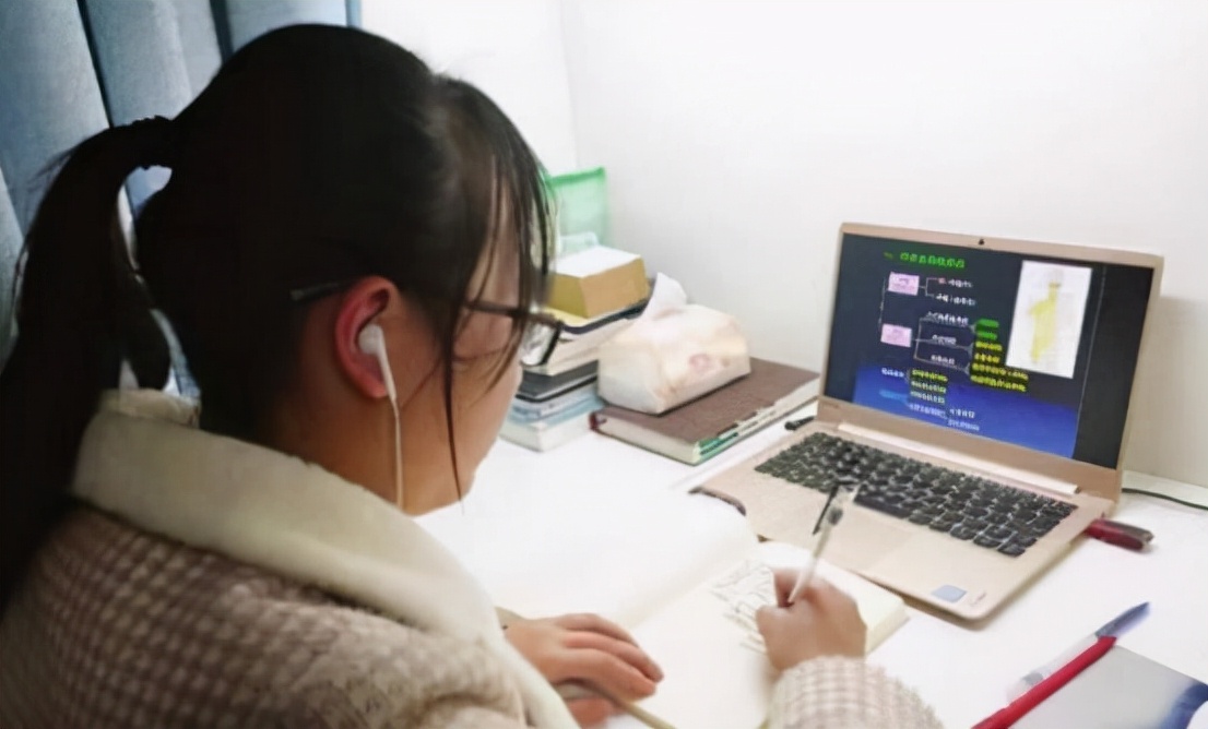 当年16岁广东女孩说出：“懒得考清华北大”，她最终考了多少分？