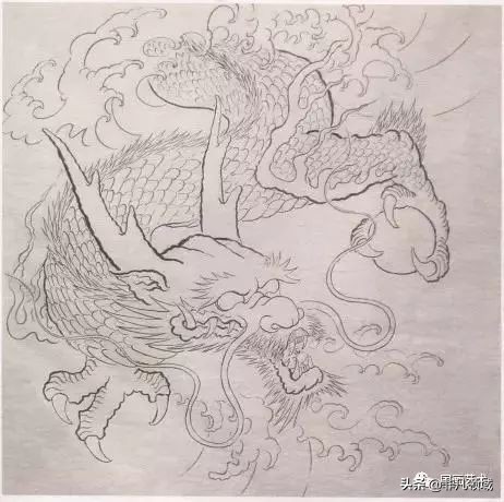 一,龙的各部分名称:大致可分为: 头部 躯干 四肢 尾巴二,龙头示意图