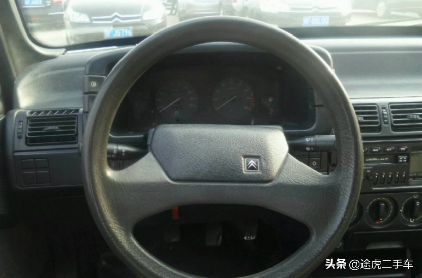 神龙「富康」：曾与普桑齐名，最终跌下神坛