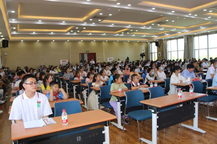 赤峰市教职工主题征文和学生手抄报评比活动暨第26届“文苑杯”