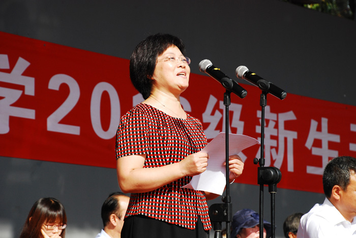 一所擅长“打酱油”的985大学，存在感很低，真实身份总被人忽视