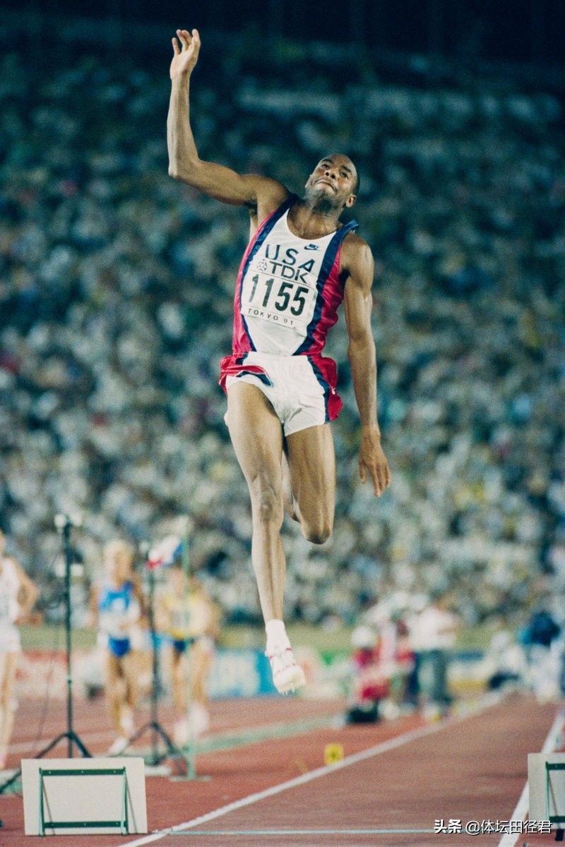 卡尔刘易斯跳远8米91(8米95胜8米91，最伟大的跳远比赛 堪比尔特9秒58之战)