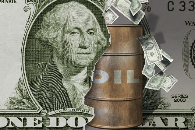 伊朗用人民币替代美元,把千万桶原油存中国后,多国或效仿,有进展