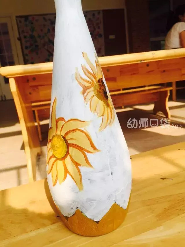 过完年废旧的纸箱、酒瓶、包装袋不要扔,可以和孩子做这些手工!