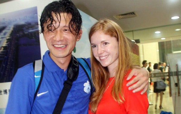 02年世界杯谢晖为什么没上(踢球风格偏欧范,为了世界