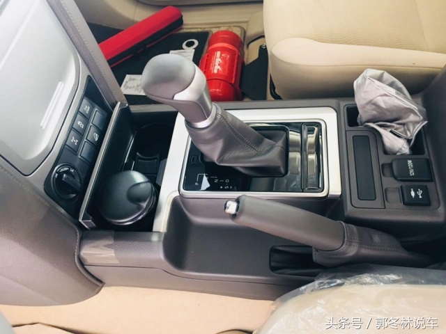 18款中东版霸道4000九气囊性价比怎么样？老司机带你秒懂这款车