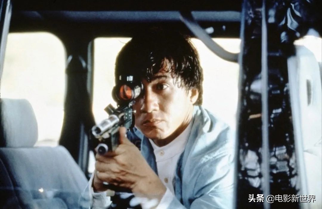 成龙票房收入最高的“简单任务”是国际版84分钟，比香港版少23分钟。