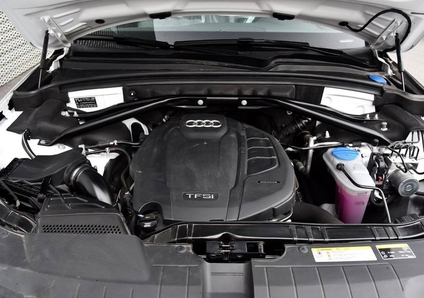 最后一批老Q5 起步价降至30万元 跟宝马320价格相当 买谁划算