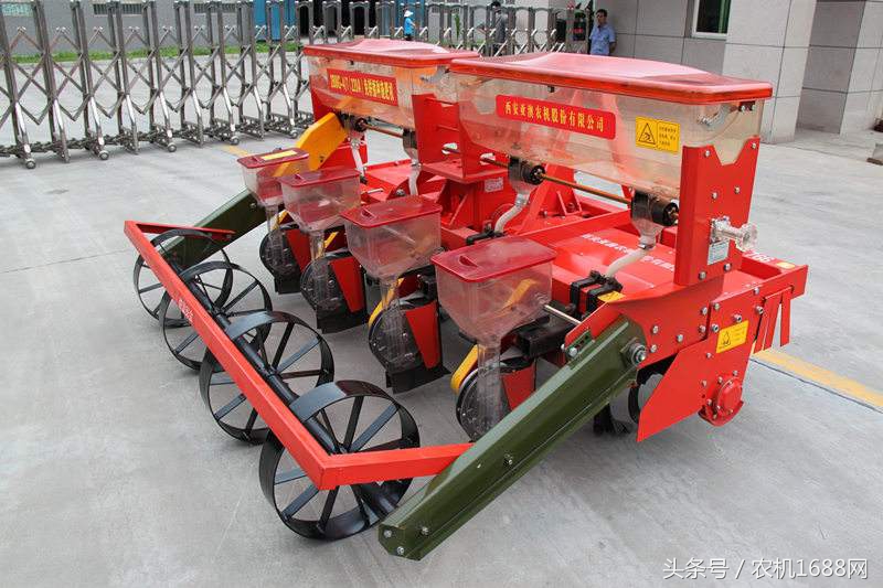 備戰(zhàn)春耕：播種機(jī)品牌參差不齊到底選誰(shuí) 小編為你解惑