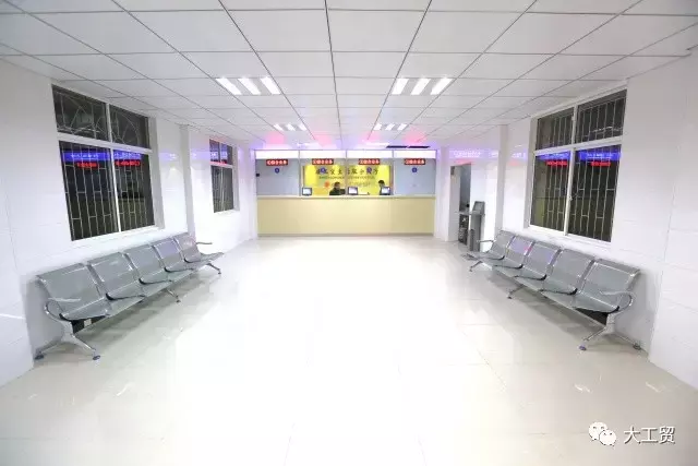 为什么安徽工贸职业技术学院生活服务大厅值得回味留恋！