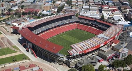 不是南非为了2010世界杯兴建的球场（南非世界杯已过去8年，再回顾那些球场）