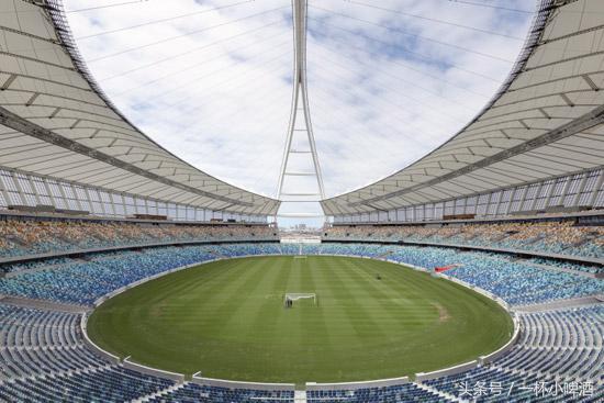 不是南非为了2010世界杯兴建的球场（南非世界杯已过去8年，再回顾那些球场）