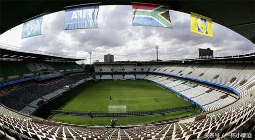 不是南非为了2010世界杯兴建的球场（南非世界杯已过去8年，再回顾那些球场）