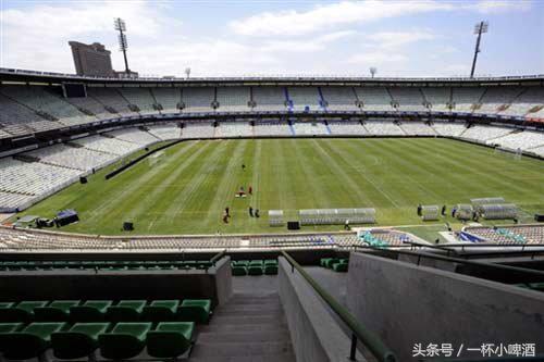 不是南非为了2010世界杯兴建的球场（南非世界杯已过去8年，再回顾那些球场）