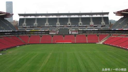 不是南非为了2010世界杯兴建的球场（南非世界杯已过去8年，再回顾那些球场）