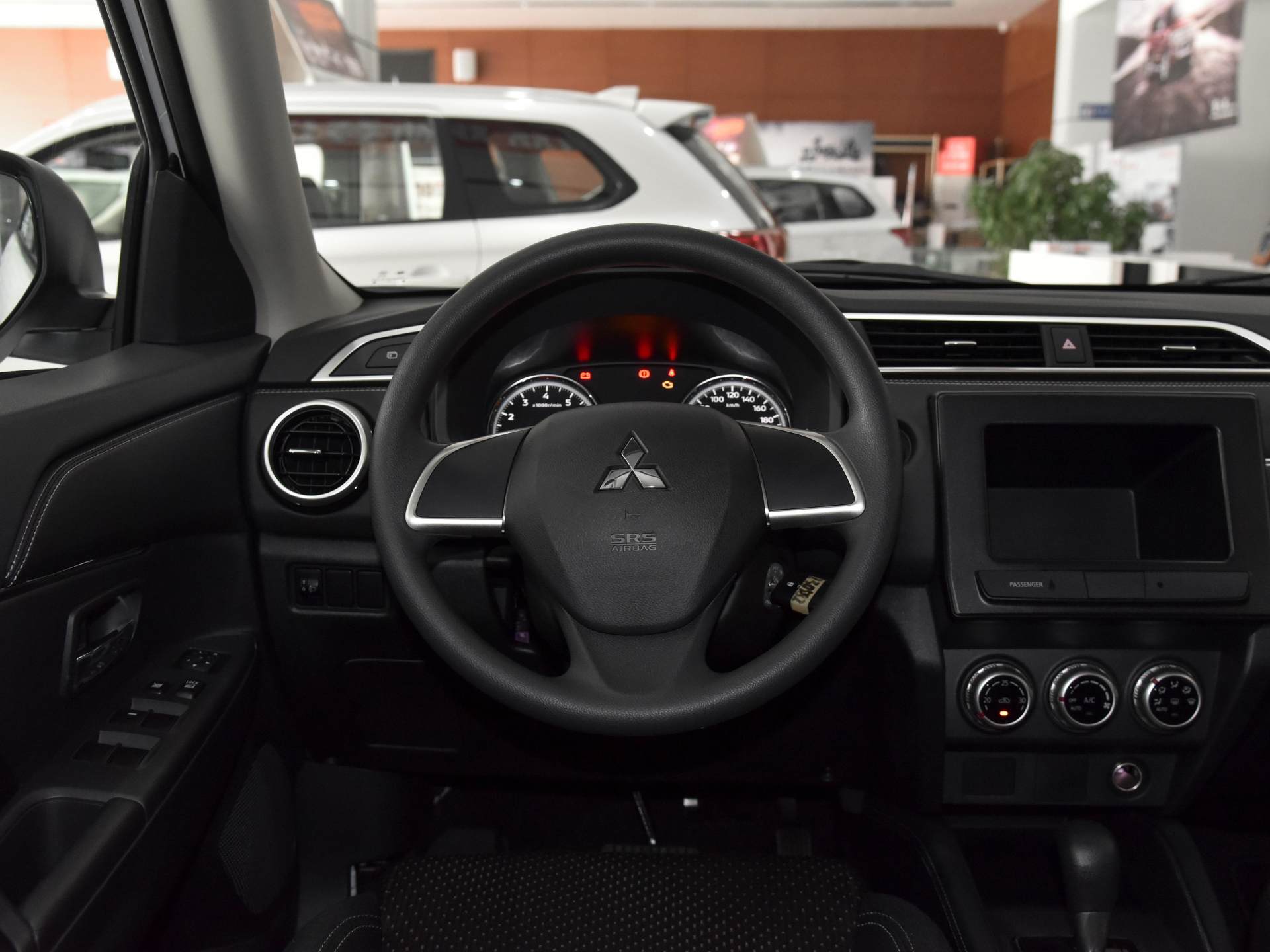 油耗低又有充足动力，日本合资的紧凑型SUV，实拍劲炫ASX