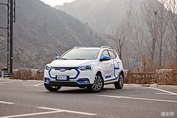 江淮电动车(试驾江淮iev7s,最大功率为116马力,续航能力值得肯定)