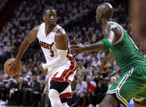 nba為什么沒人單手持球了（NBA單手持球最帥的六位球星，韋德喬丹上榜 第一毫無懸念）