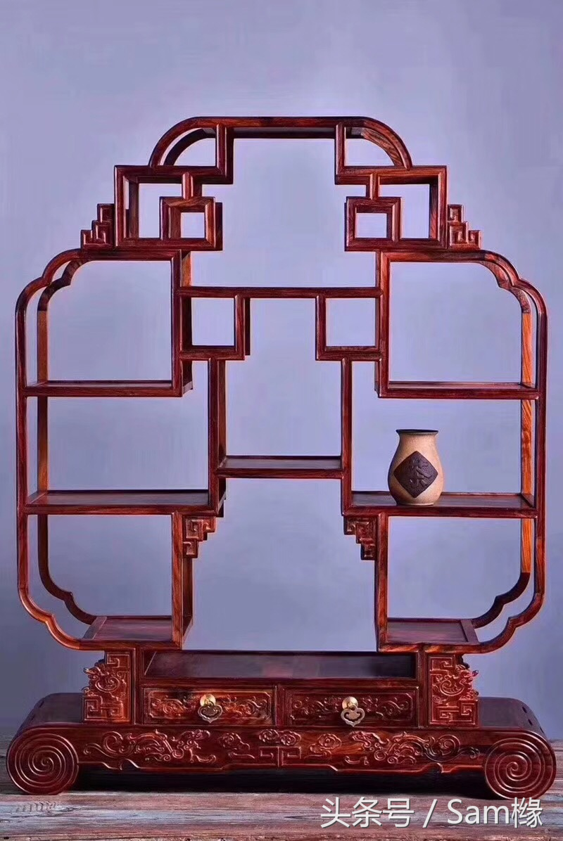 容纳的是历史，摆放的岁月——博古架