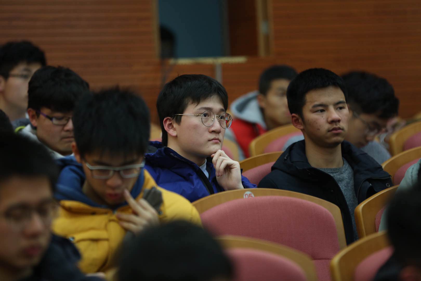 进行中！新东方“‘未’你而来”高校巡讲走进上海交通大学