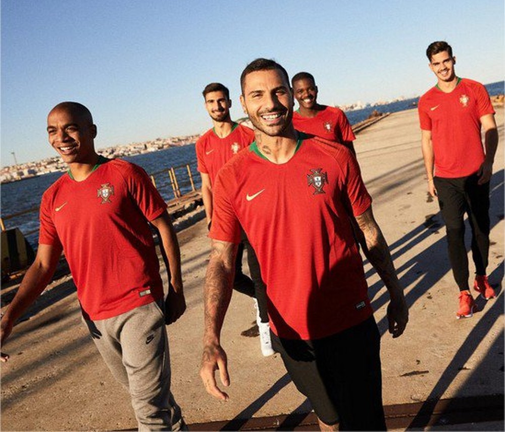 世界杯战袍发布（27支国家队公布世界杯战袍！款式超新颖，完爆中超球衣模板）