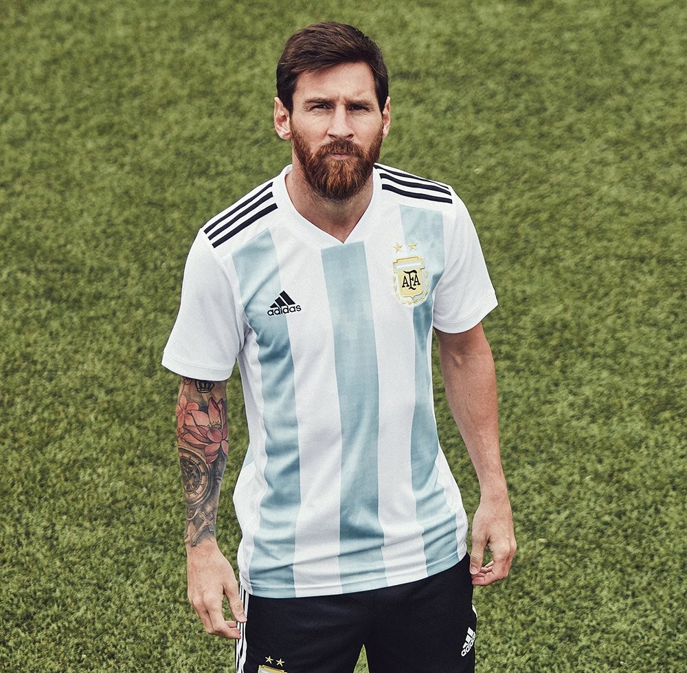 世界杯战袍发布（27支国家队公布世界杯战袍！款式超新颖，完爆中超球衣模板）