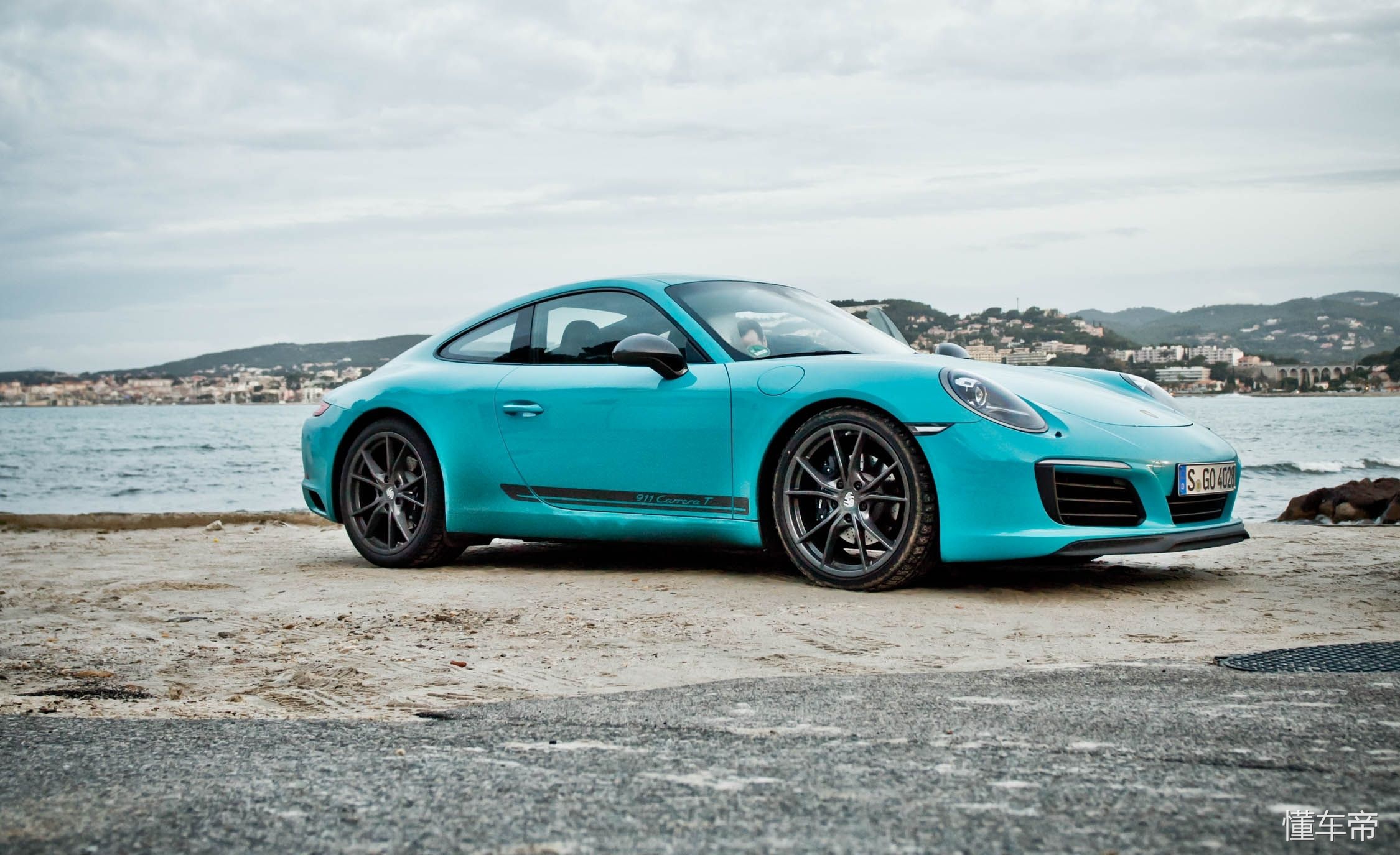 极致惊艳，超跑还得看赛道表现！ 2018款保时捷911 外媒试驾测评