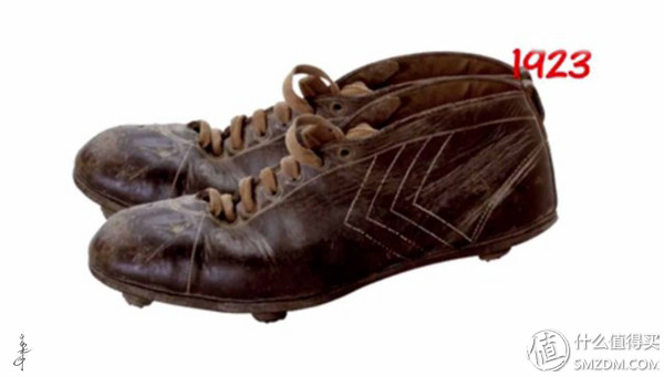 牛筋底足球鞋适合什么场地（足型、防护、场地限制……看完这篇 关于挑鞋你心里可能会有点数）