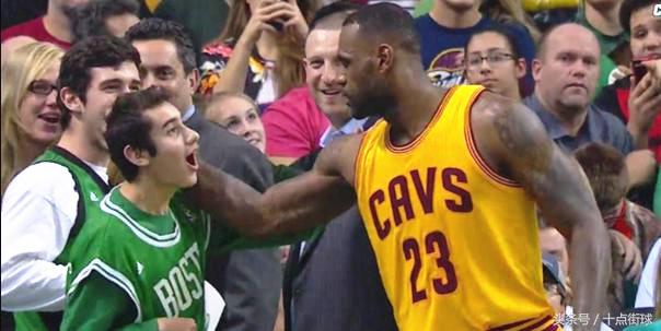 nba球鞋鞋垫都有哪些黑科技（詹姆斯：球鞋可以送，鞋垫绝不行，这可是价值百万的黑科技！）